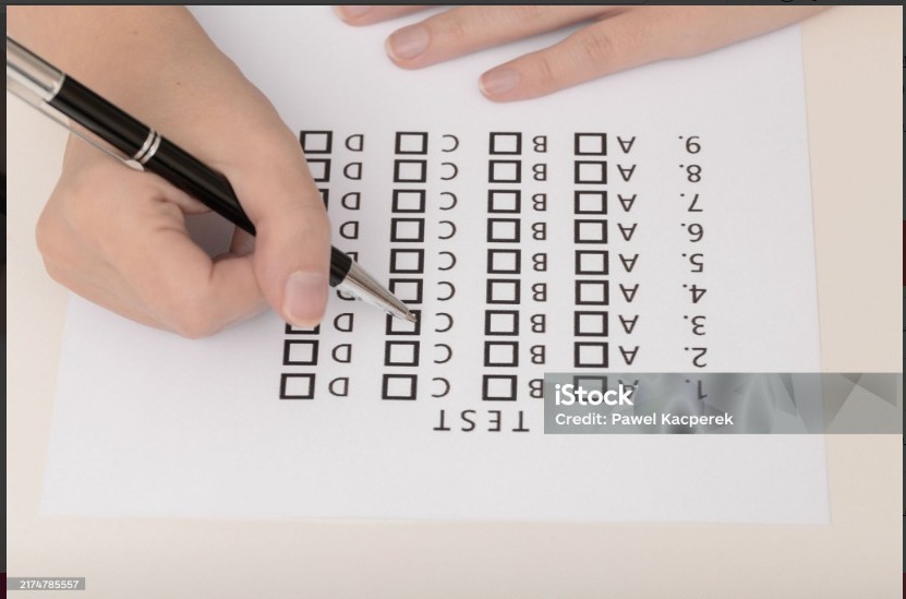 اختبارات تحديد مستوى لطلبة الثالث ثانوي لجميع المواد icon